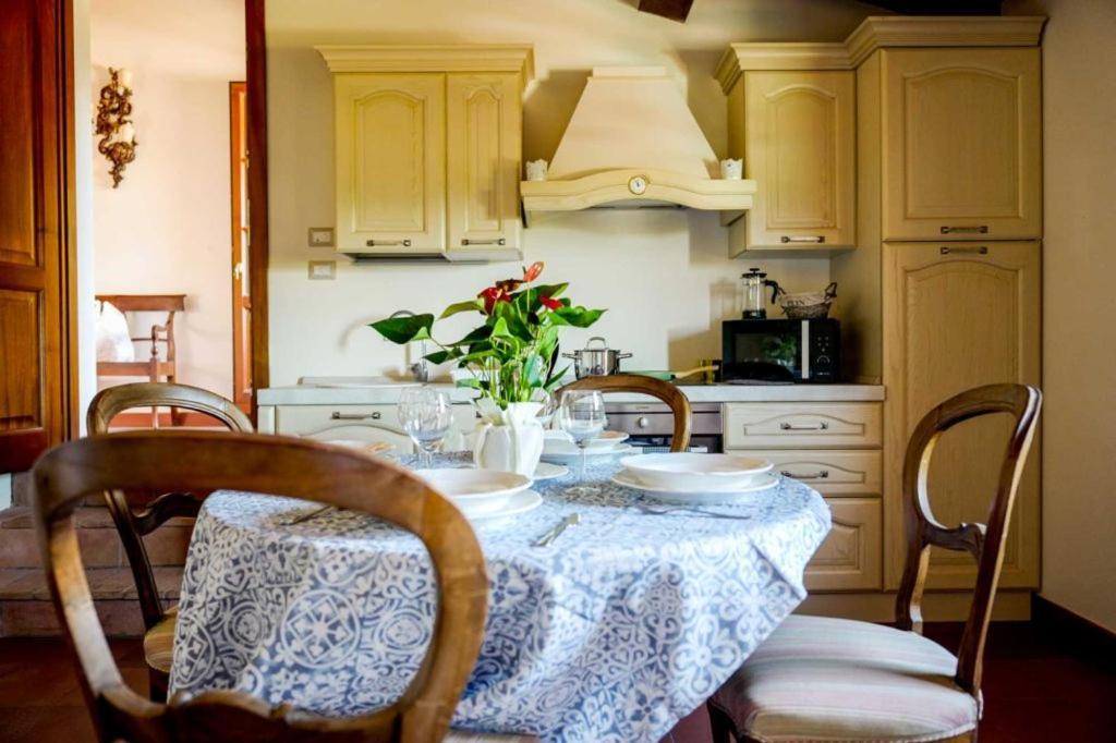 Tenuta I Mandorli Peccioli Habitación foto